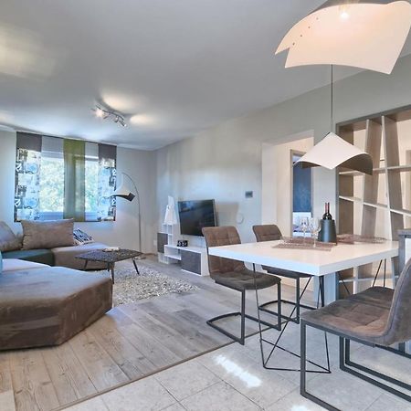 Modern Oasis Apartment Pula Ngoại thất bức ảnh