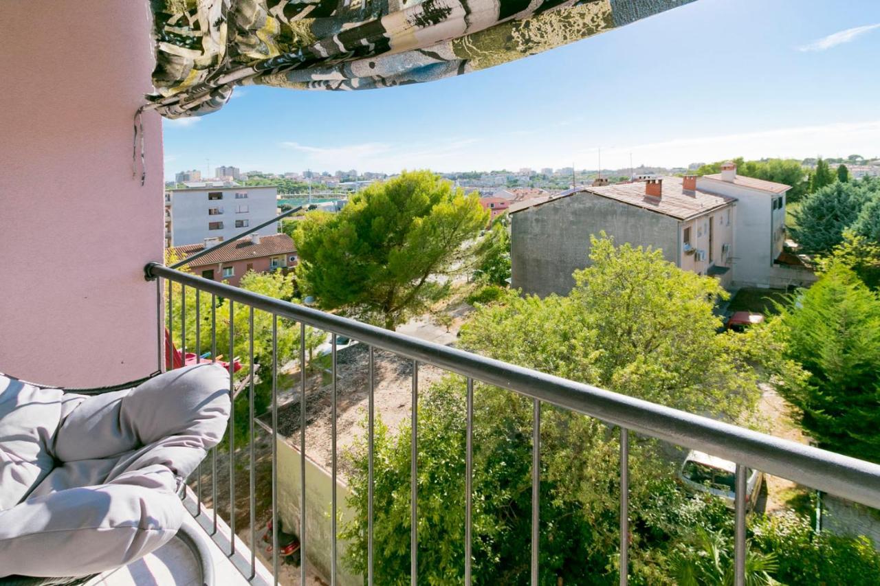 Modern Oasis Apartment Pula Ngoại thất bức ảnh