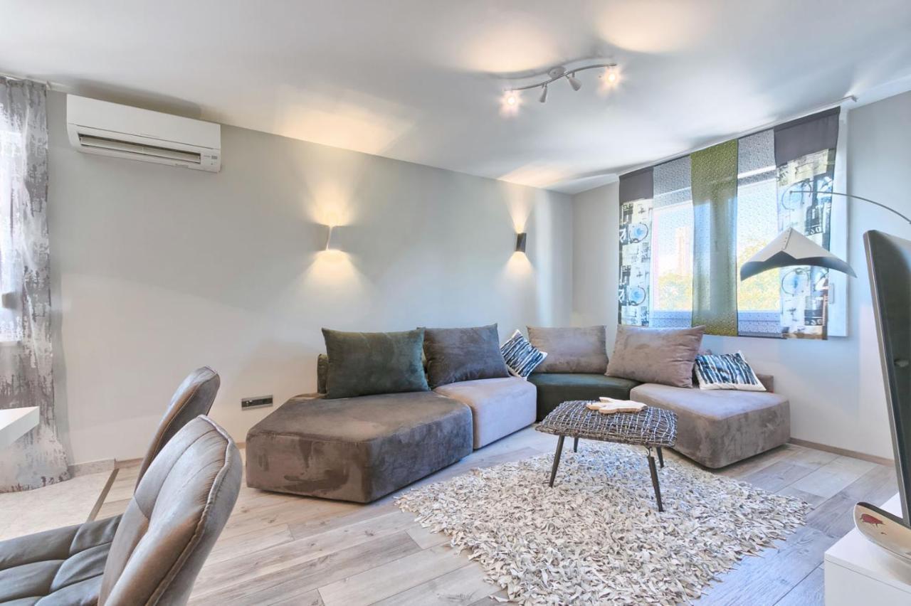 Modern Oasis Apartment Pula Ngoại thất bức ảnh